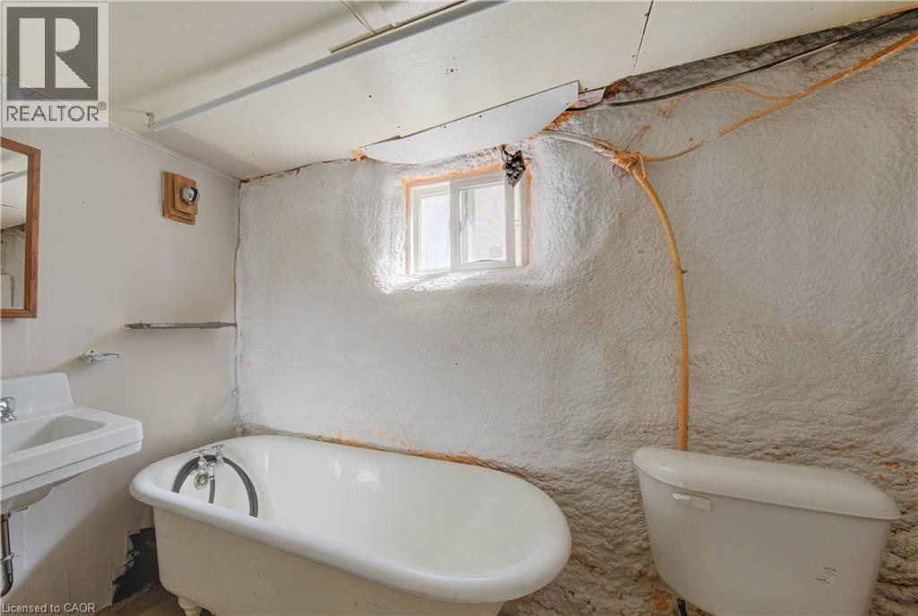 229 Lancaster Street E, Kitchener, Ontario  N2H 1N5 - Photo 19 - 40801885