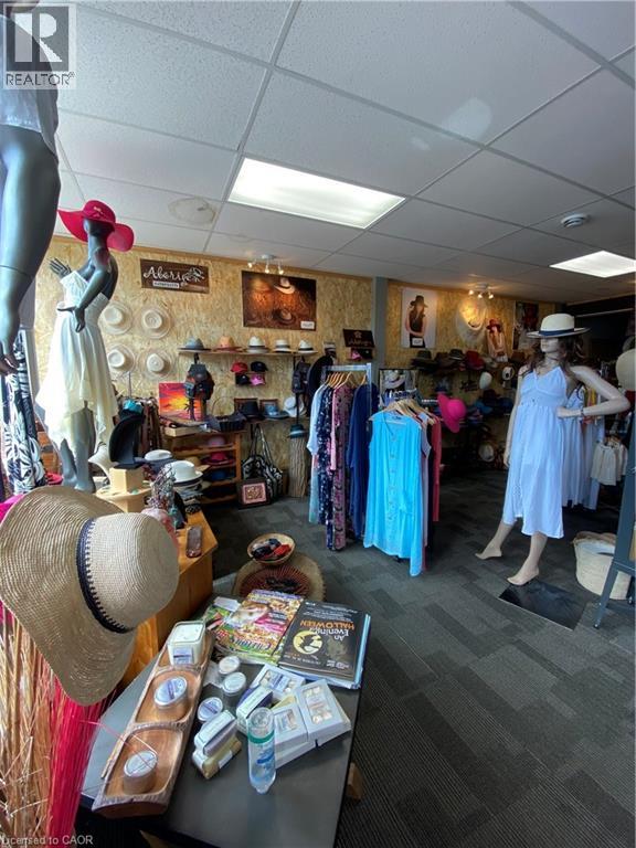 239 Main Street W, Port Colborne, Ontario  L3K 3V7 - Photo 5 - 40802213