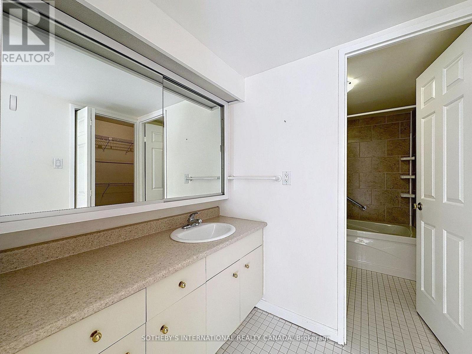 204 - 245 The Donway W, Toronto, Ontario  M3B 3M2 - Photo 15 - C12749182