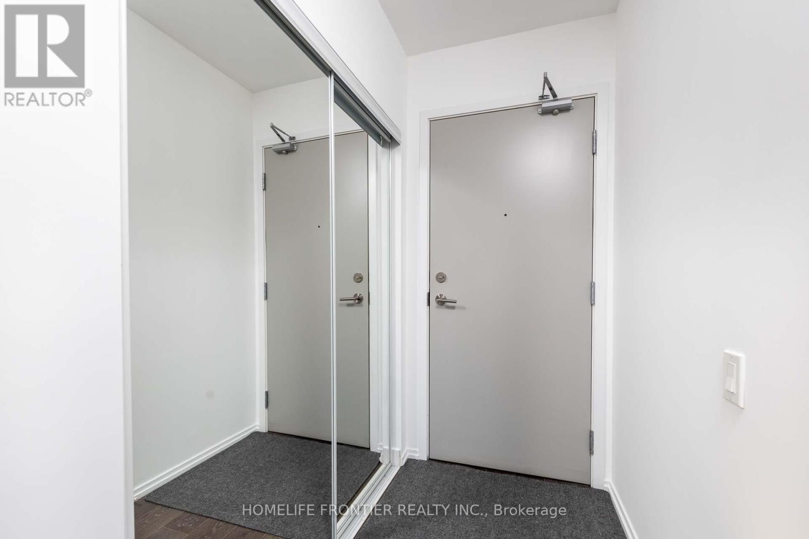 2009 - 68 SHUTER STREET, Toronto, Ontario