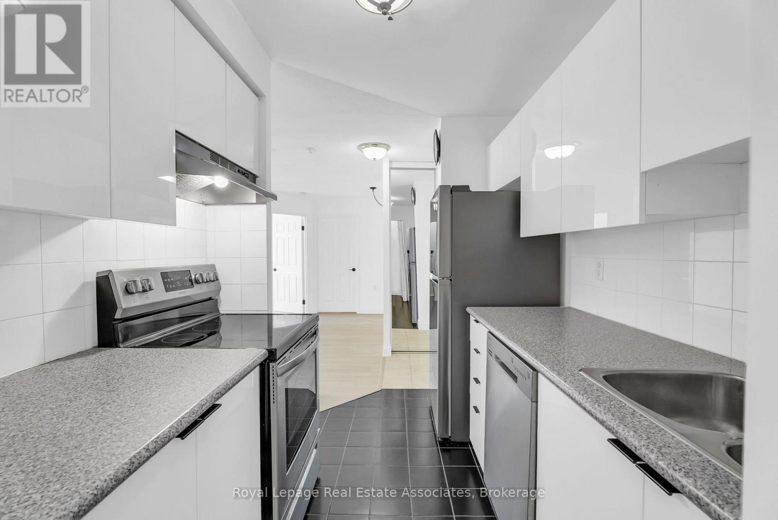 501 - 555 Wilson Heights Boulevard, Toronto, Ontario  M3H 6B5 - Photo 6 - C12749244