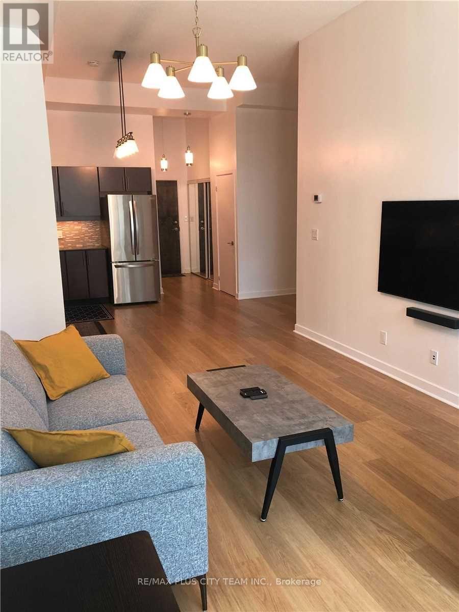 215 - 33 Bay Street, Toronto, Ontario  M5J 2Z3 - Photo 4 - C12749256