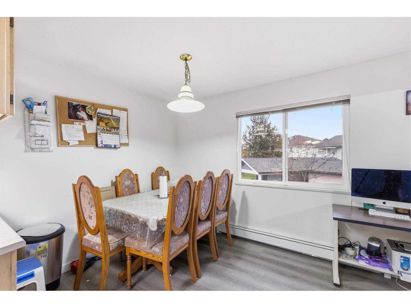 7076 122a Street, Surrey, British Columbia  V3W 4Z8 - Photo 11 - R3081676