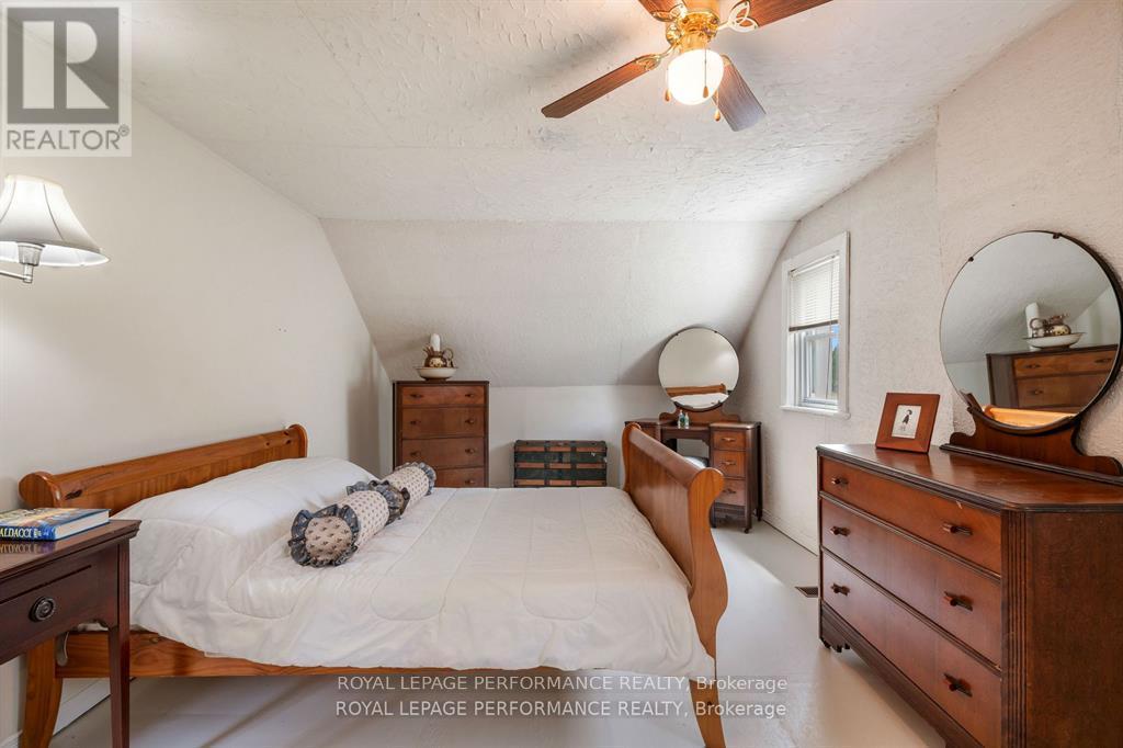 19970 Kenyon Concession 8 Road, North Glengarry, Ontario  K0C 1A0 - Photo 24 - X12749192