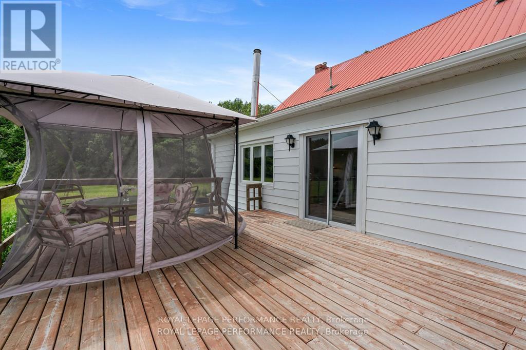 19970 Kenyon Concession 8 Road, North Glengarry, Ontario  K0C 1A0 - Photo 33 - X12749192