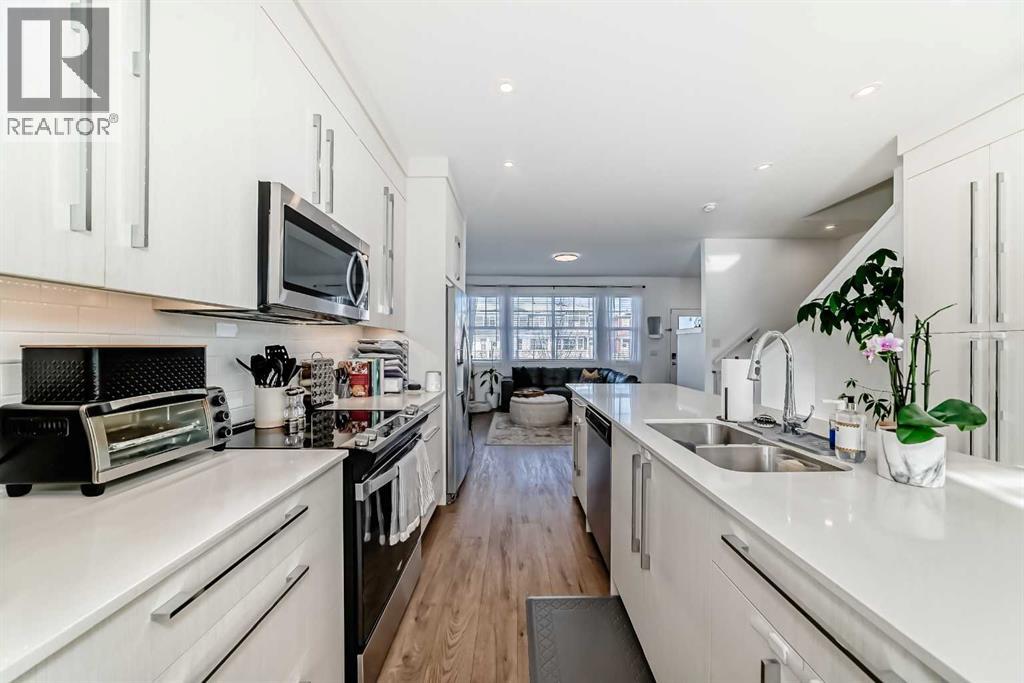 197 Dawson Way, Chestermere, Alberta  T1X 2R7 - Photo 9 - A2280575