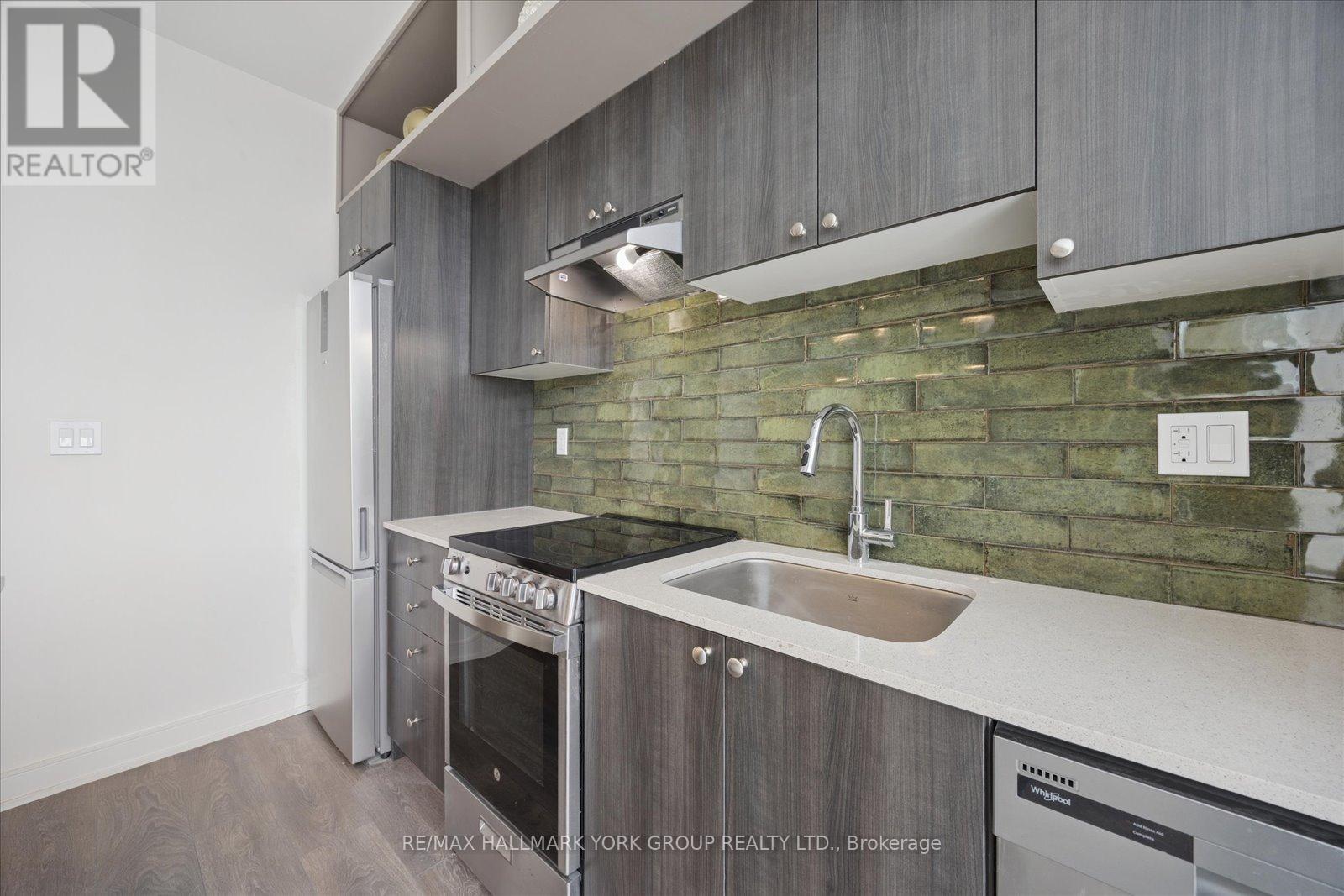 302 - 705 Davis Drive, Newmarket, Ontario  L3Y 0J1 - Photo 10 - N12749208