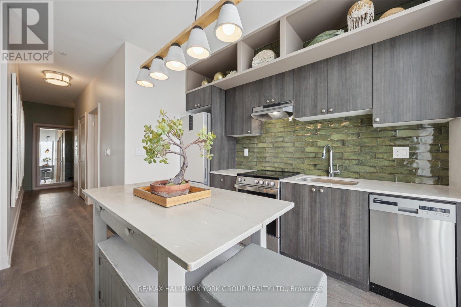 302 - 705 Davis Drive, Newmarket, Ontario  L3Y 0J1 - Photo 11 - N12749208