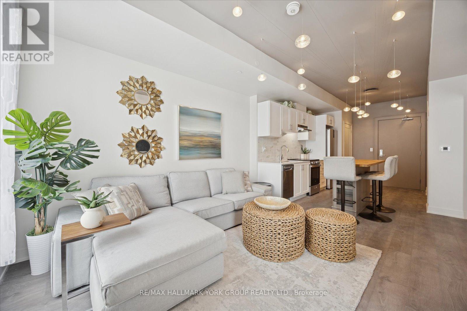 405 - 705 Davis Drive, Newmarket, Ontario  L3Y 0J1 - Photo 3 - N12749212