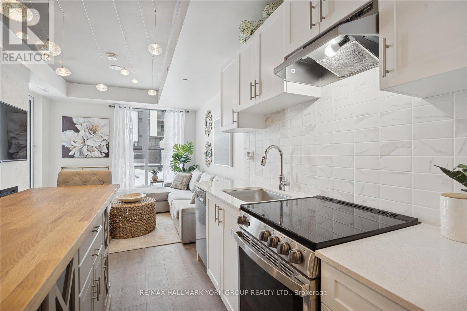 405 - 705 Davis Drive, Newmarket, Ontario  L3Y 0J1 - Photo 8 - N12749212