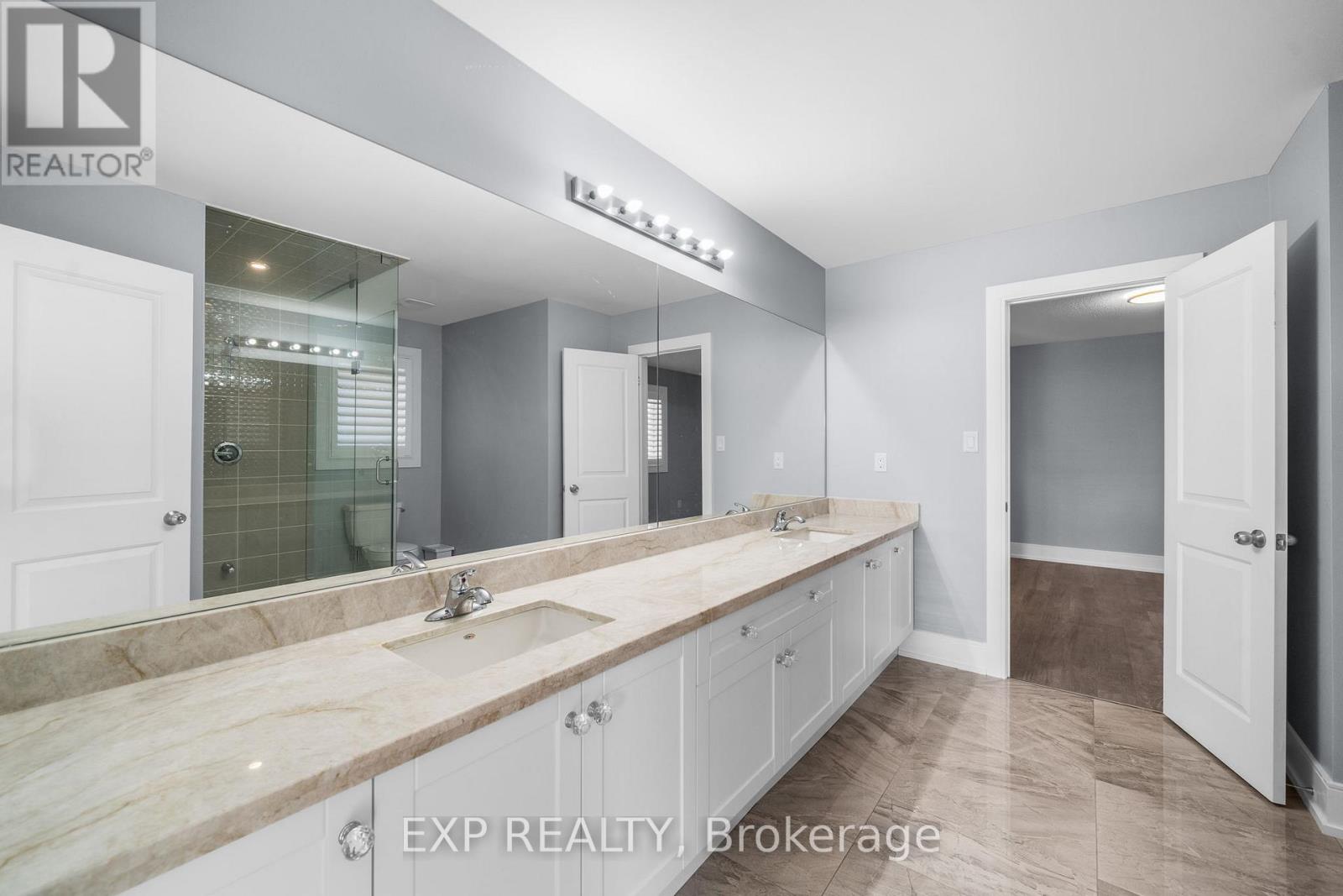 35 Tyndall Drive, Bradford West Gwillimbury, Ontario  L3Z 4G6 - Photo 24 - N12749222