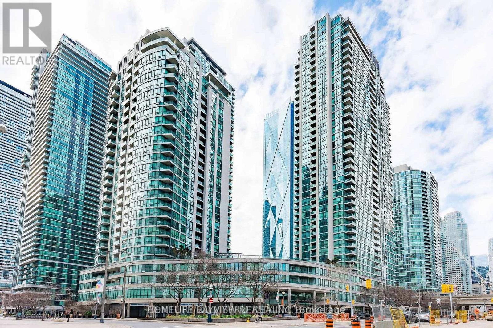 2902 - 16 YONGE STREET, Toronto, Ontario