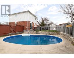 27 GOLDS CRESCENT, Barrie, Ontario