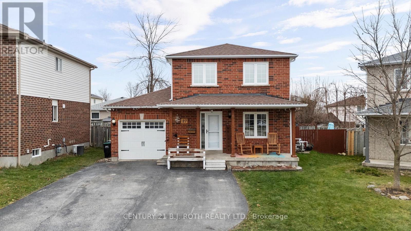 27 Golds Crescent, Barrie, Ontario  L4N 8R5 - Photo 2 - S12677160