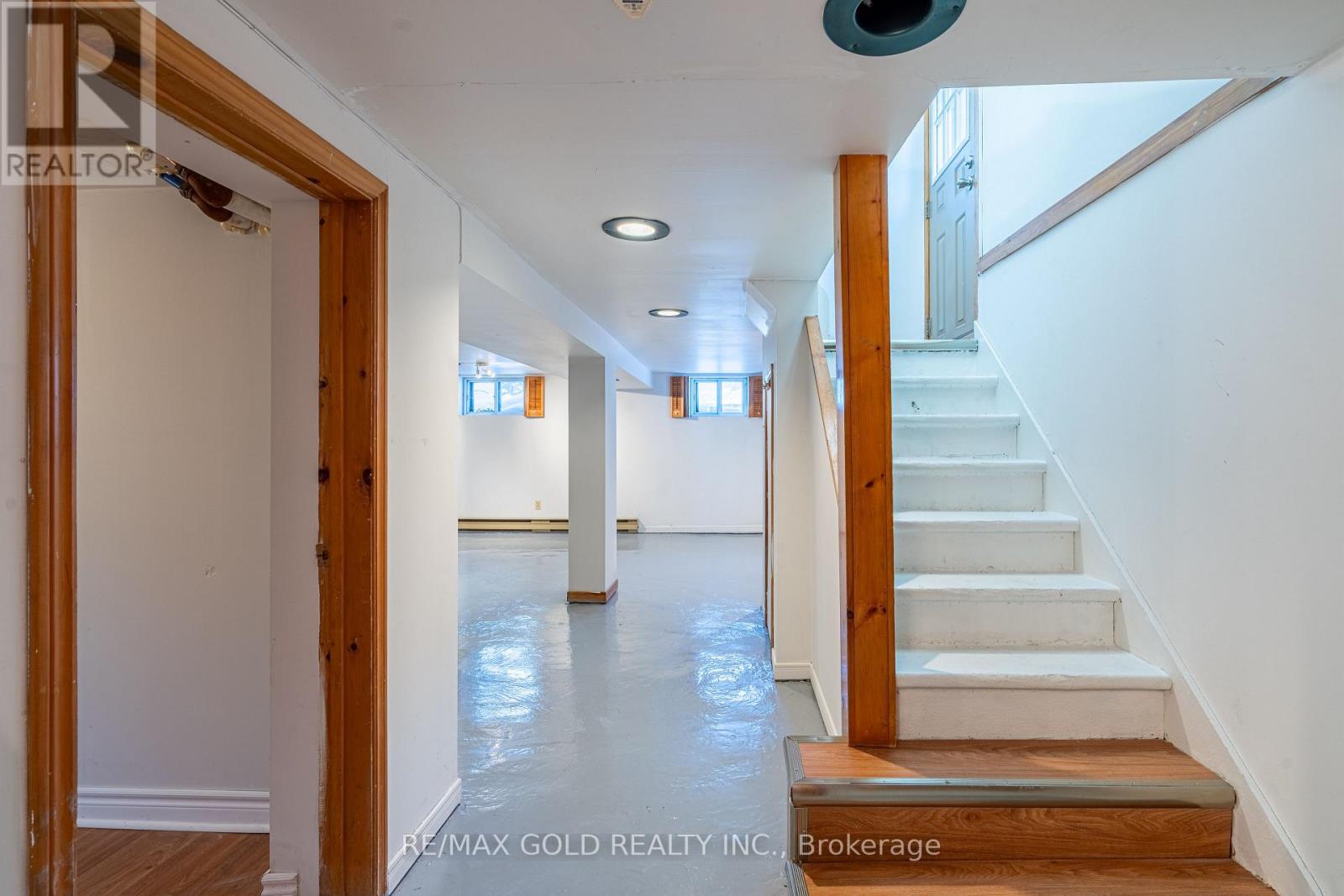 65 Long Branch Avenue, Toronto, Ontario  M8W 3J3 - Photo 21 - W12736540