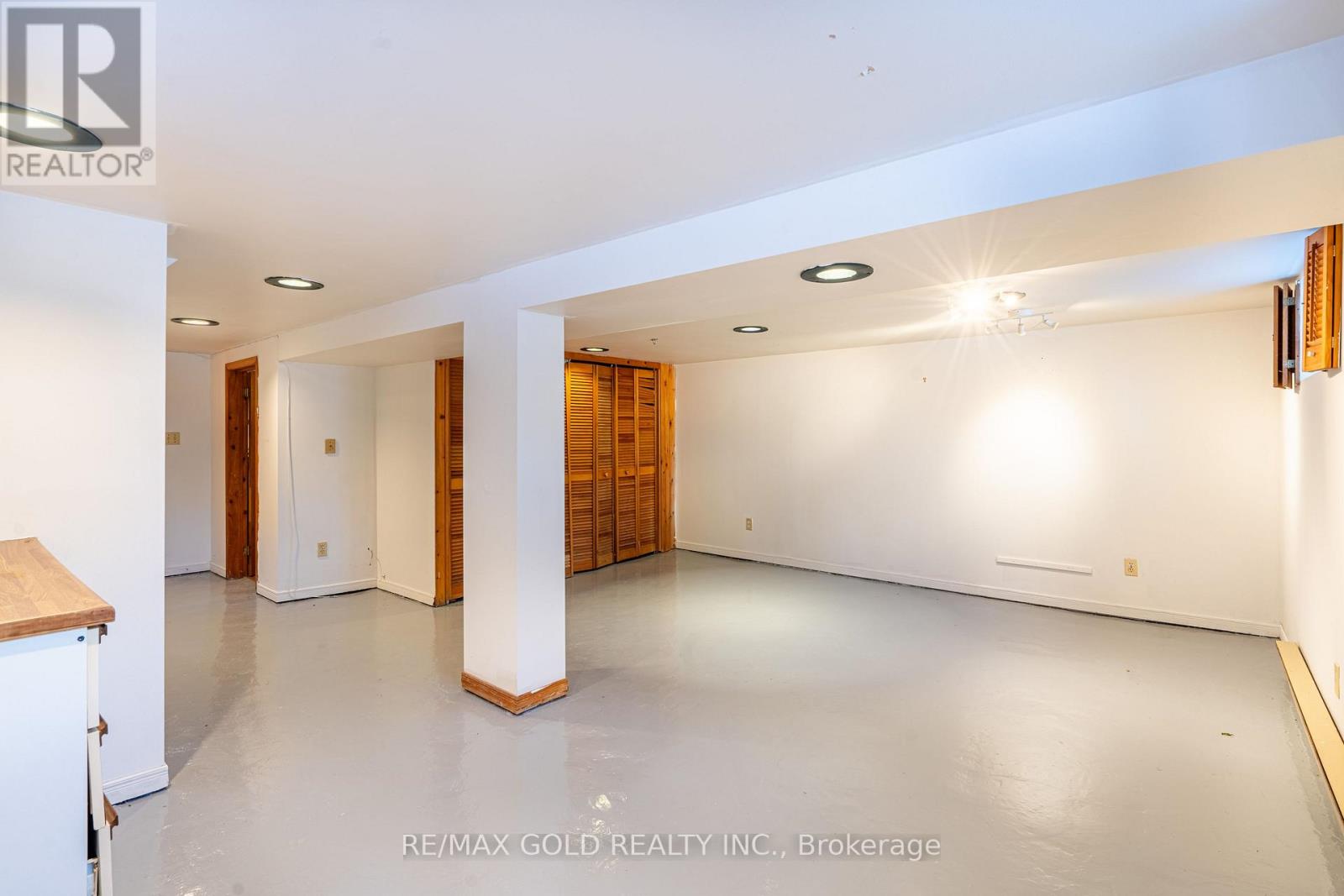 65 Long Branch Avenue, Toronto, Ontario  M8W 3J3 - Photo 24 - W12736540