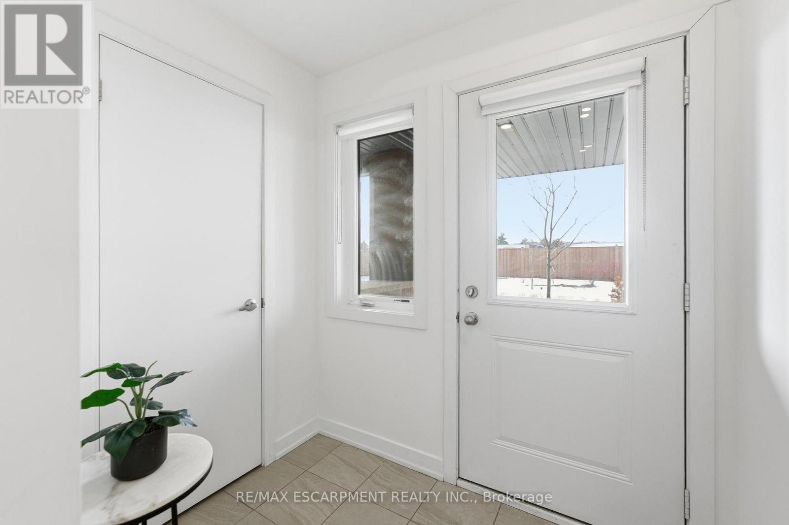 44 - 590 North Service Road, Hamilton, Ontario  L8E 0K5 - Photo 16 - X12716728