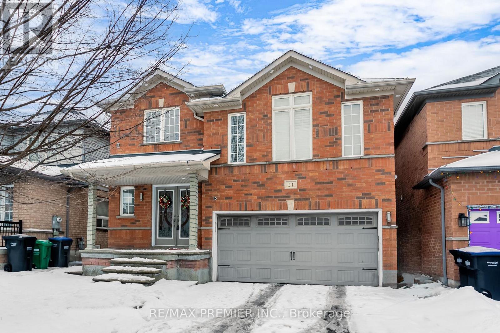 11 FOUR SEASONS CIRCLE, Brampton, Ontario
