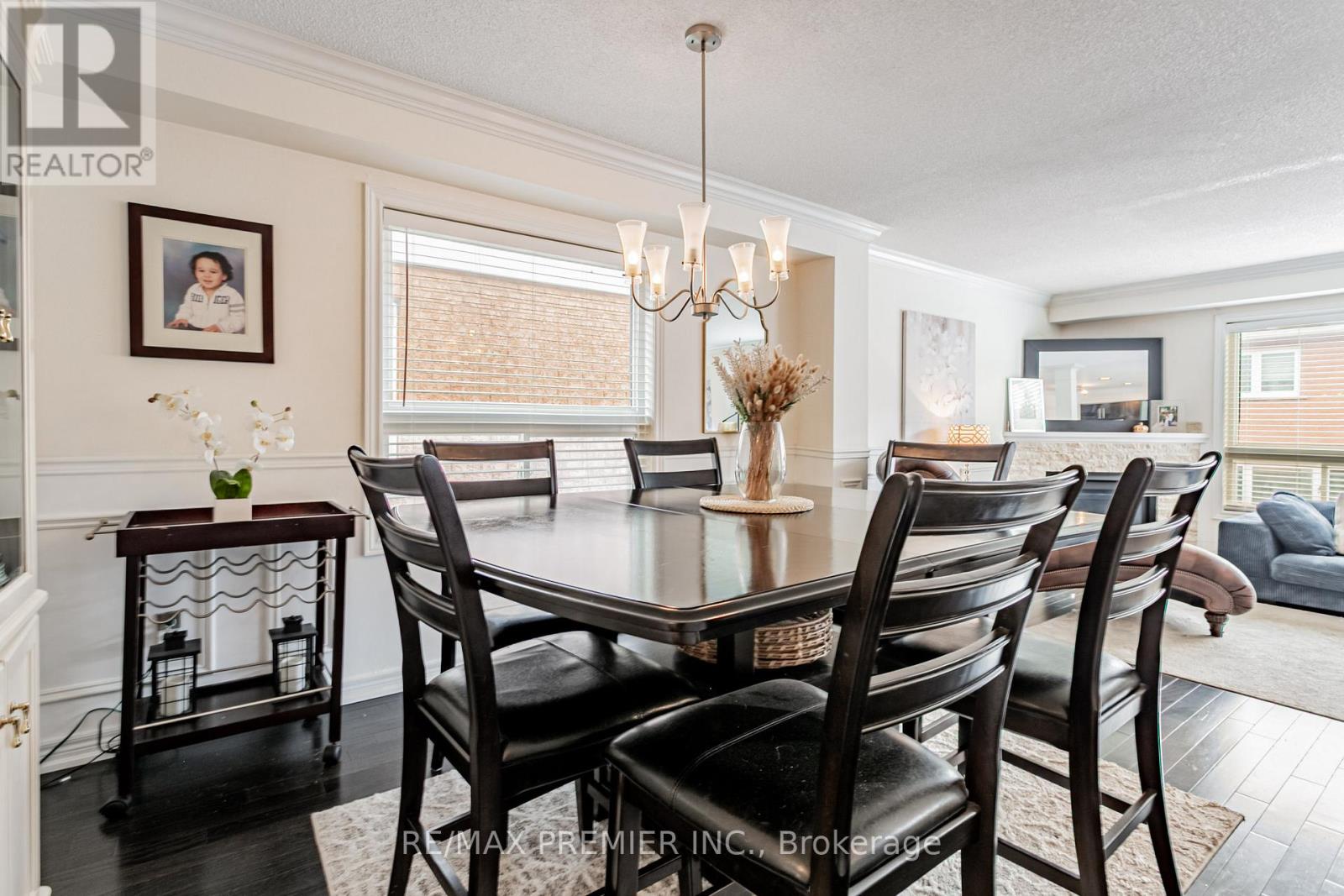 11 Four Seasons Circle, Brampton, Ontario  L7A 2A8 - Photo 3 - W12749184