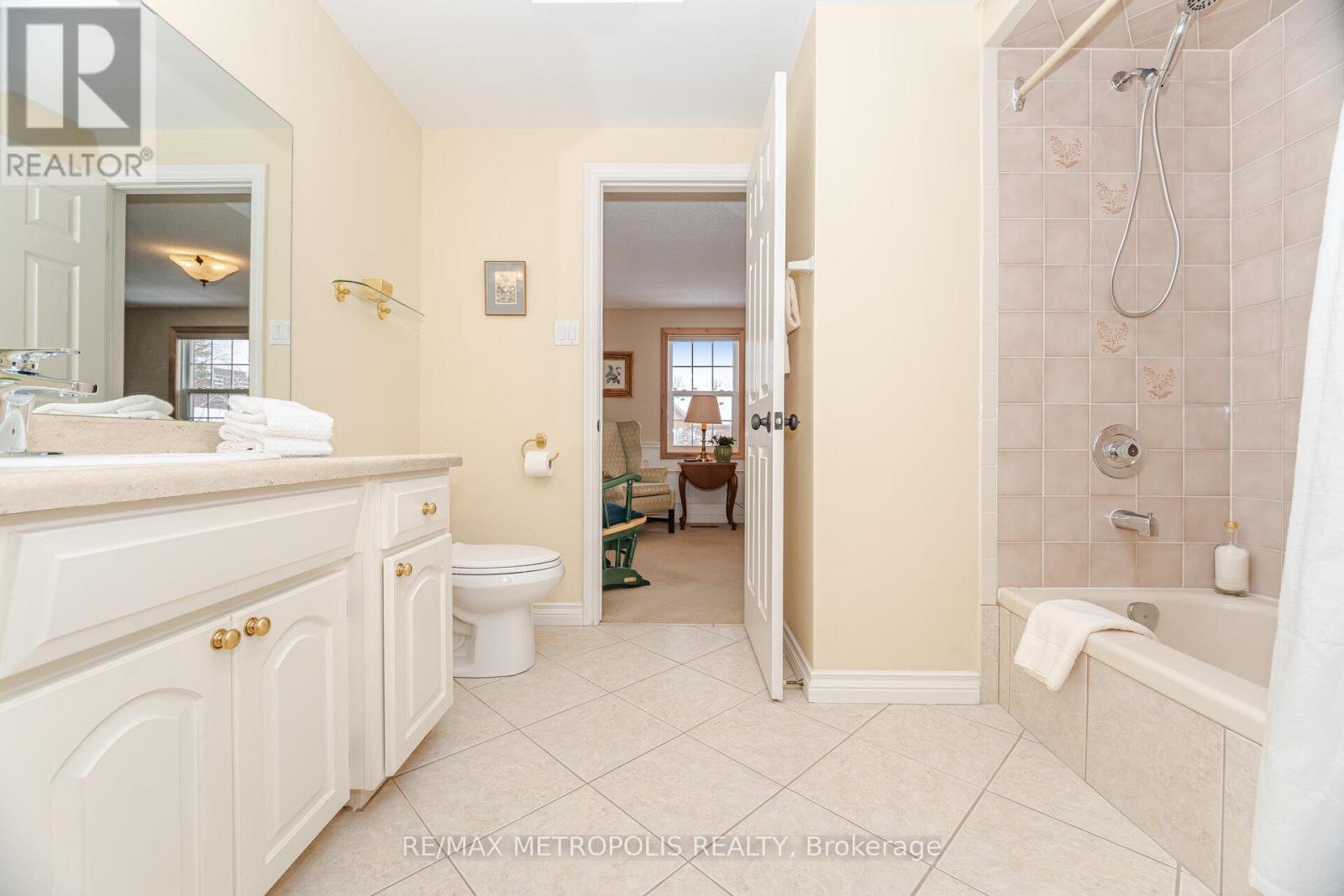 8 - 2390 Woodward Avenue, Burlington, Ontario  L7R 1T9 - Photo 26 - W12749232