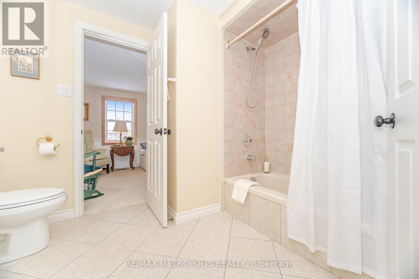 8 - 2390 Woodward Avenue, Burlington, Ontario  L7R 1T9 - Photo 27 - W12749232