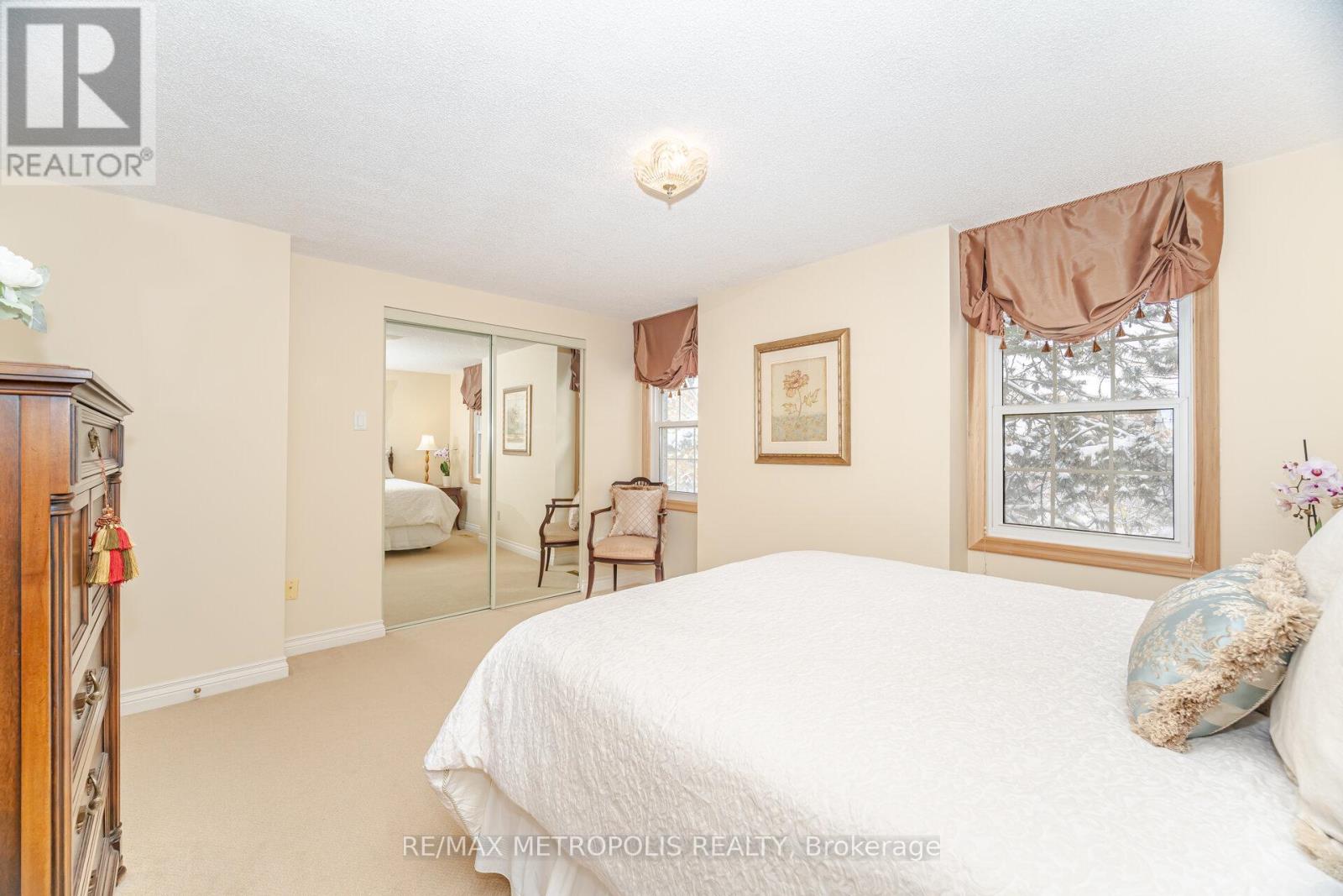 8 - 2390 Woodward Avenue, Burlington, Ontario  L7R 1T9 - Photo 32 - W12749232