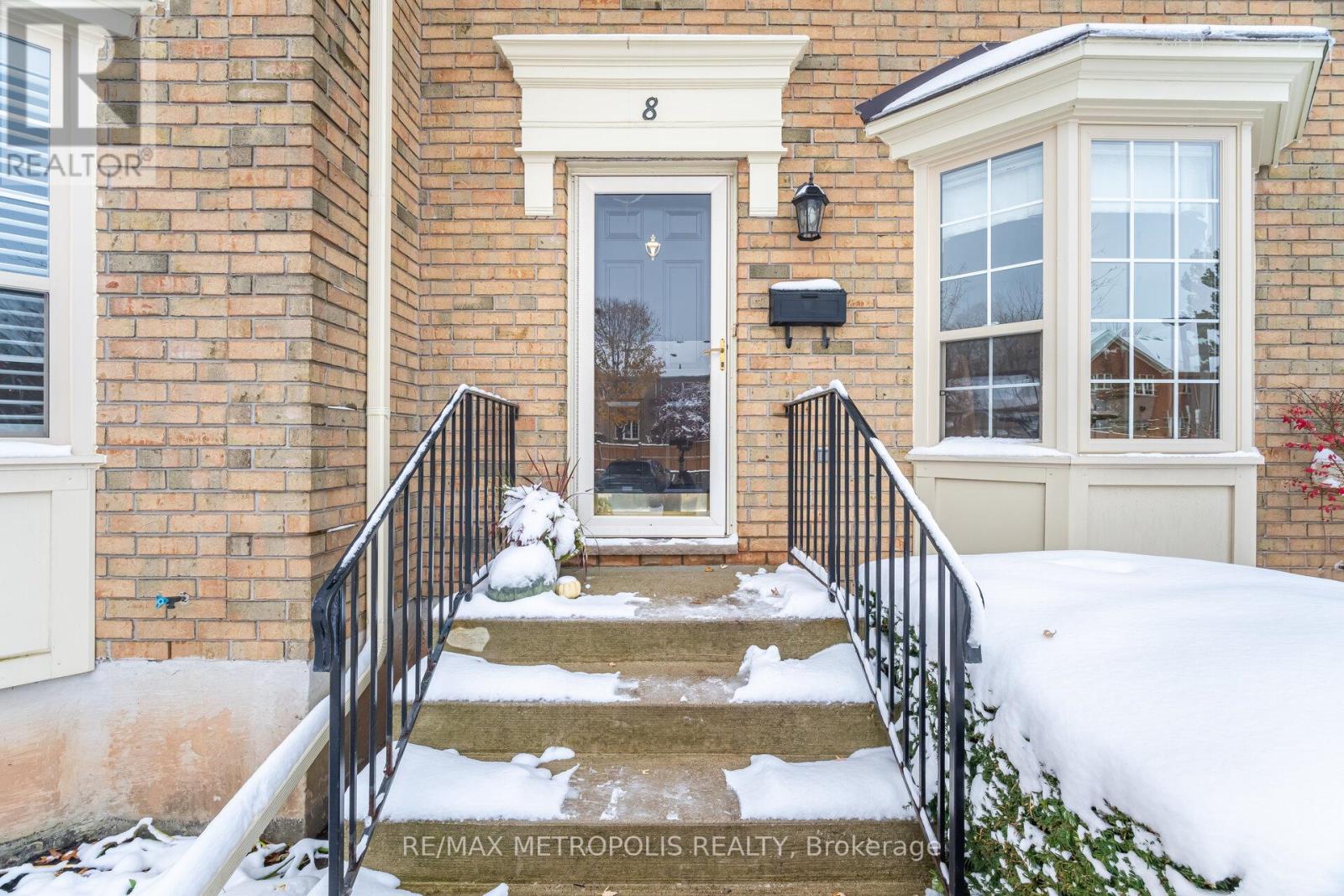 8 - 2390 Woodward Avenue, Burlington, Ontario  L7R 1T9 - Photo 5 - W12749232