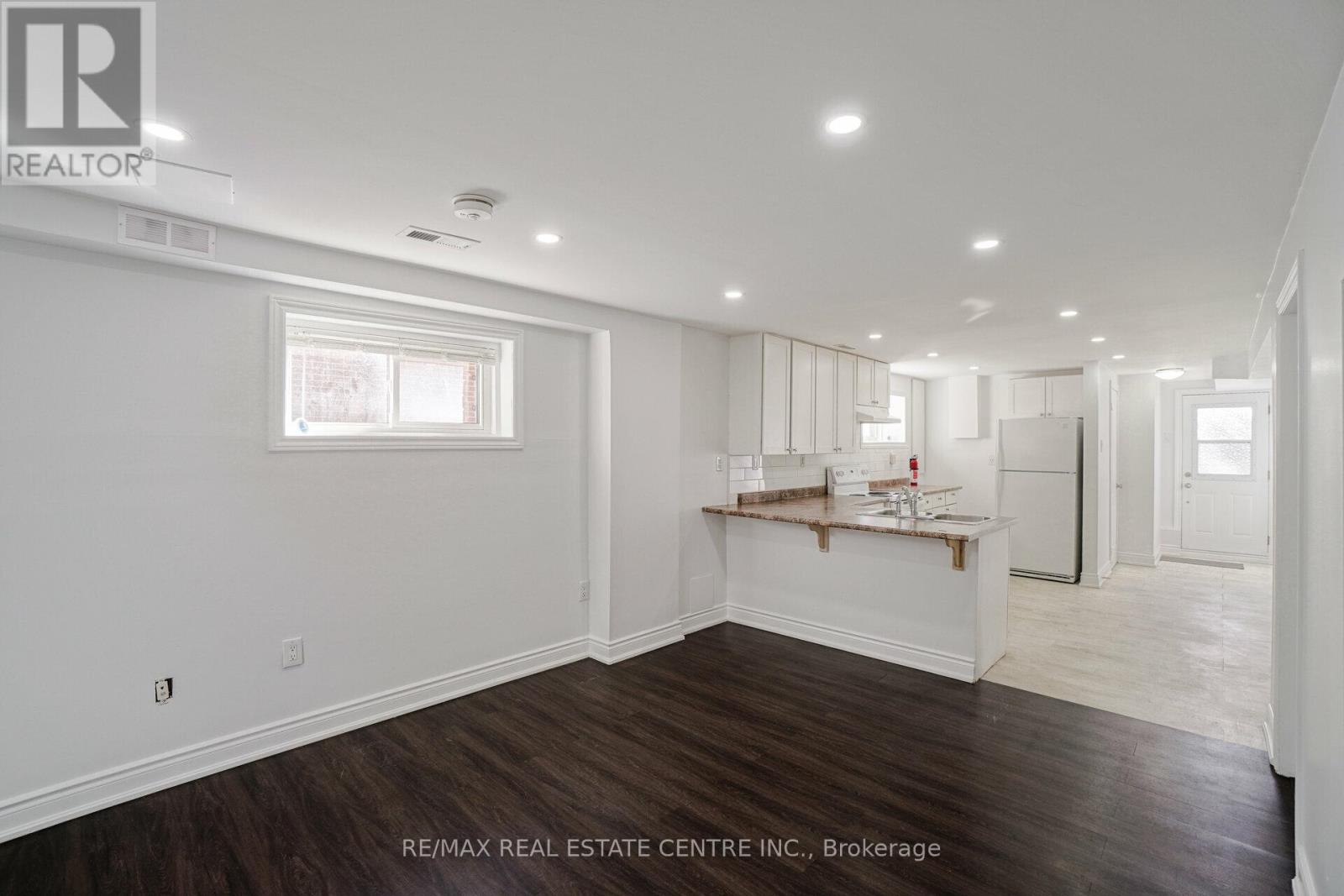 2 - 32 Mount Pleasant Drive, Brampton, Ontario  L6Z 1K2 - Photo 11 - W12749240