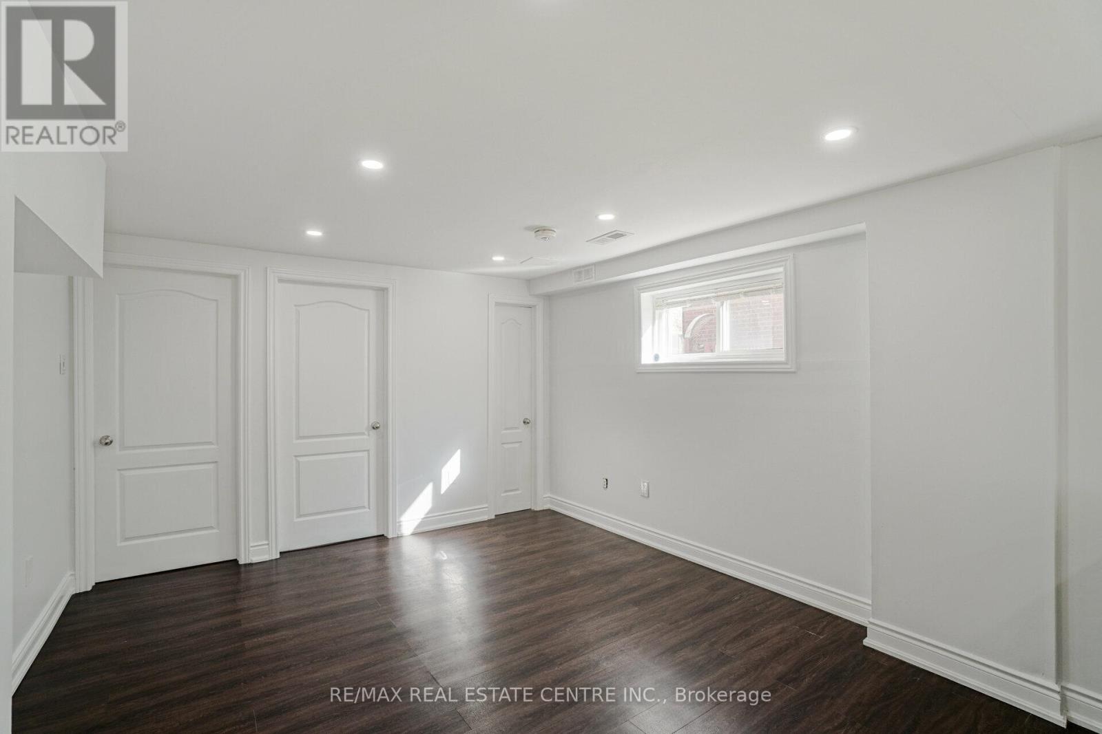 2 - 32 Mount Pleasant Drive, Brampton, Ontario  L6Z 1K2 - Photo 12 - W12749240