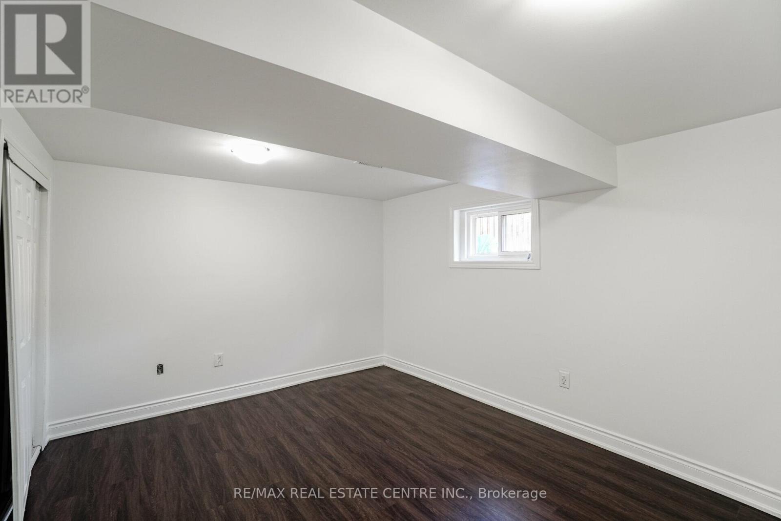 2 - 32 Mount Pleasant Drive, Brampton, Ontario  L6Z 1K2 - Photo 15 - W12749240