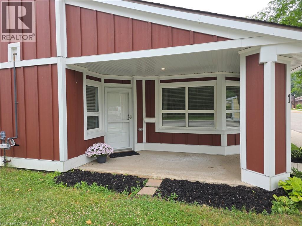 1 Szollosy Circle, Hamilton, Ontario  L9B 1T8 - Photo 4 - 40766656