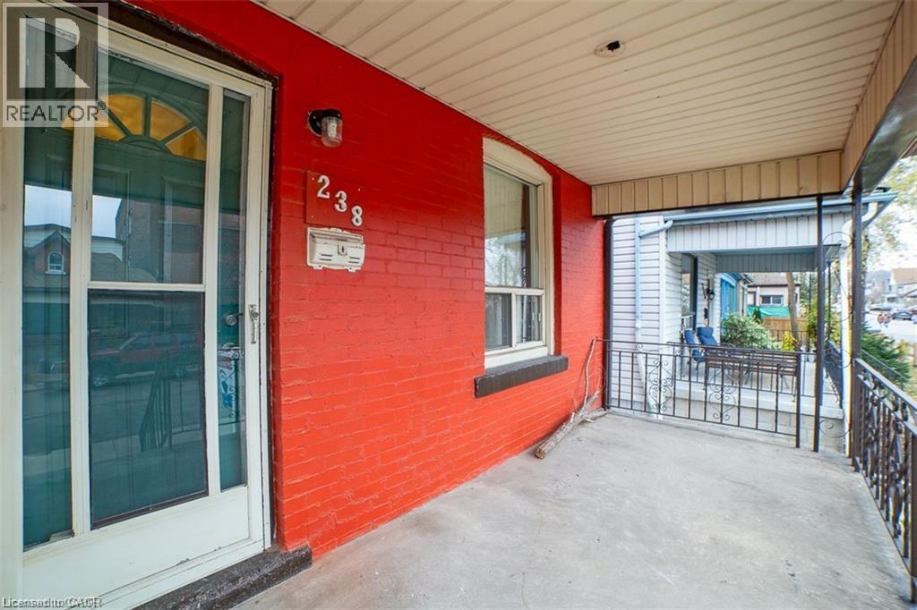 238 Kensington Avenue N Unit# Upper, Hamilton, Ontario  L8L 7N9 - Photo 2 - 40801770