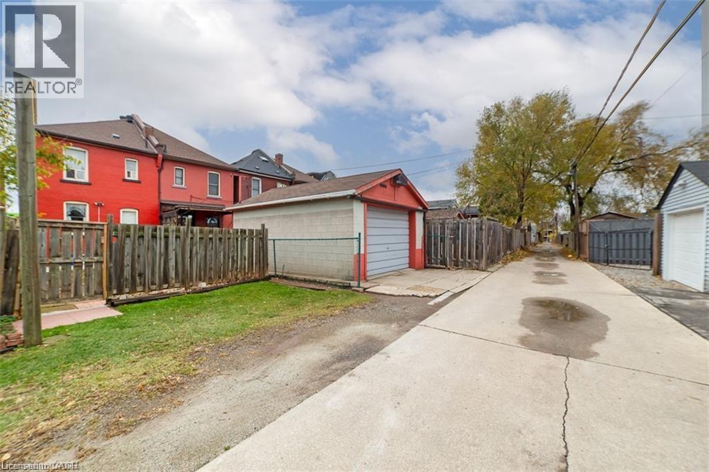 238 Kensington Avenue N Unit# Upper, Hamilton, Ontario  L8L 7N9 - Photo 30 - 40801770