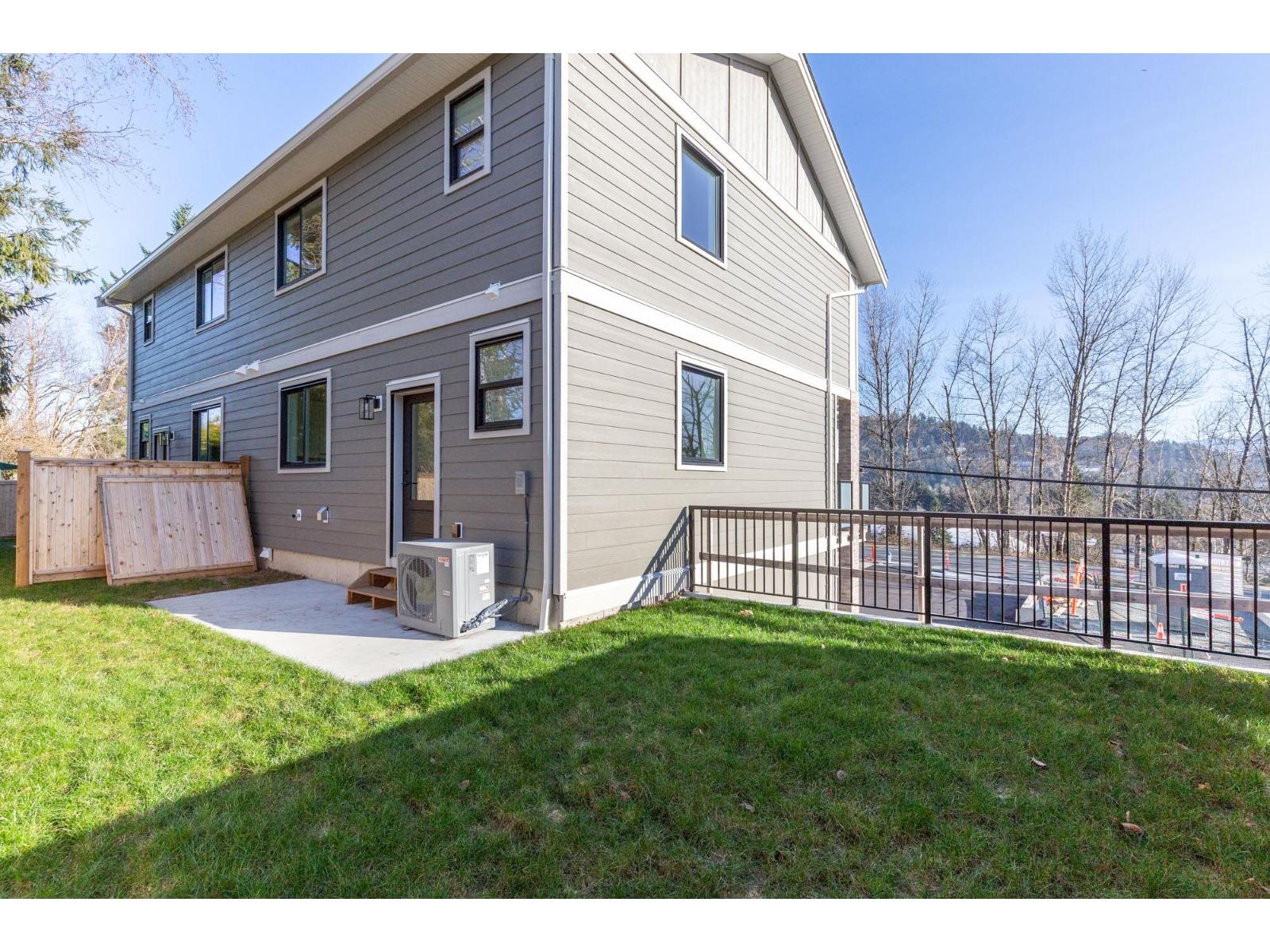 2461 Beck Road, Abbotsford, British Columbia  V2S 4S3 - Photo 2 - R3083680