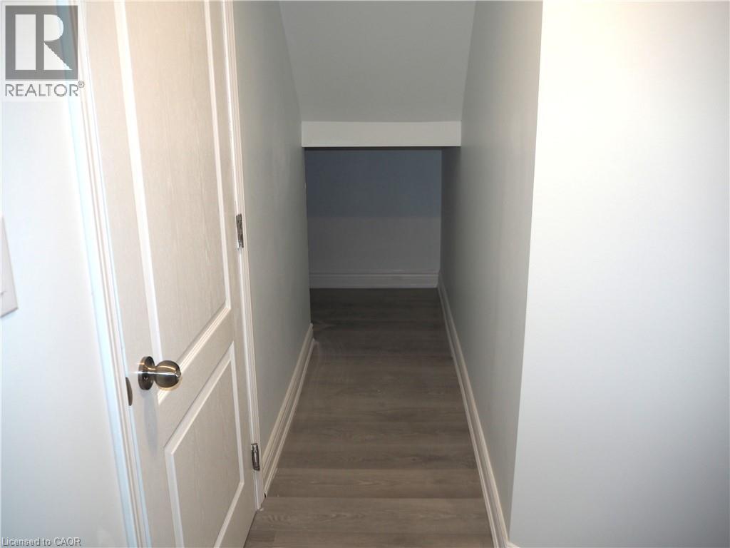 8 Knowles Street Unit# Basement, Hamilton, Ontario  L8K 3V5 - Photo 17 - 40802215