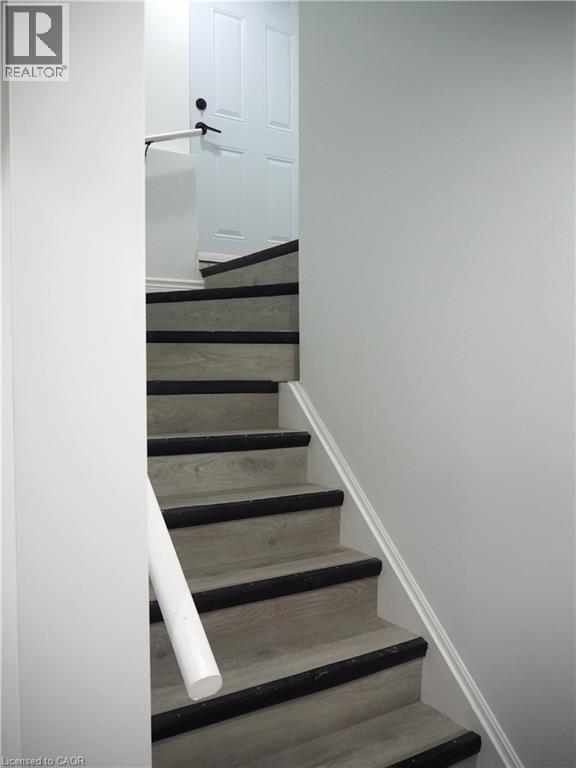 8 Knowles Street Unit# Basement, Hamilton, Ontario  L8K 3V5 - Photo 5 - 40802215