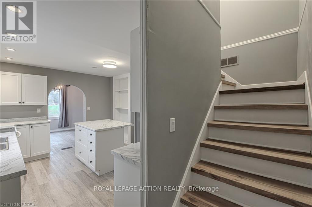 534 Mount Pleasant Road, Brantford, Ontario  N3T 5L5 - Photo 18 - X12749162