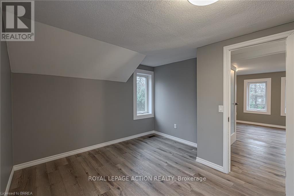 534 Mount Pleasant Road, Brantford, Ontario  N3T 5L5 - Photo 22 - X12749162