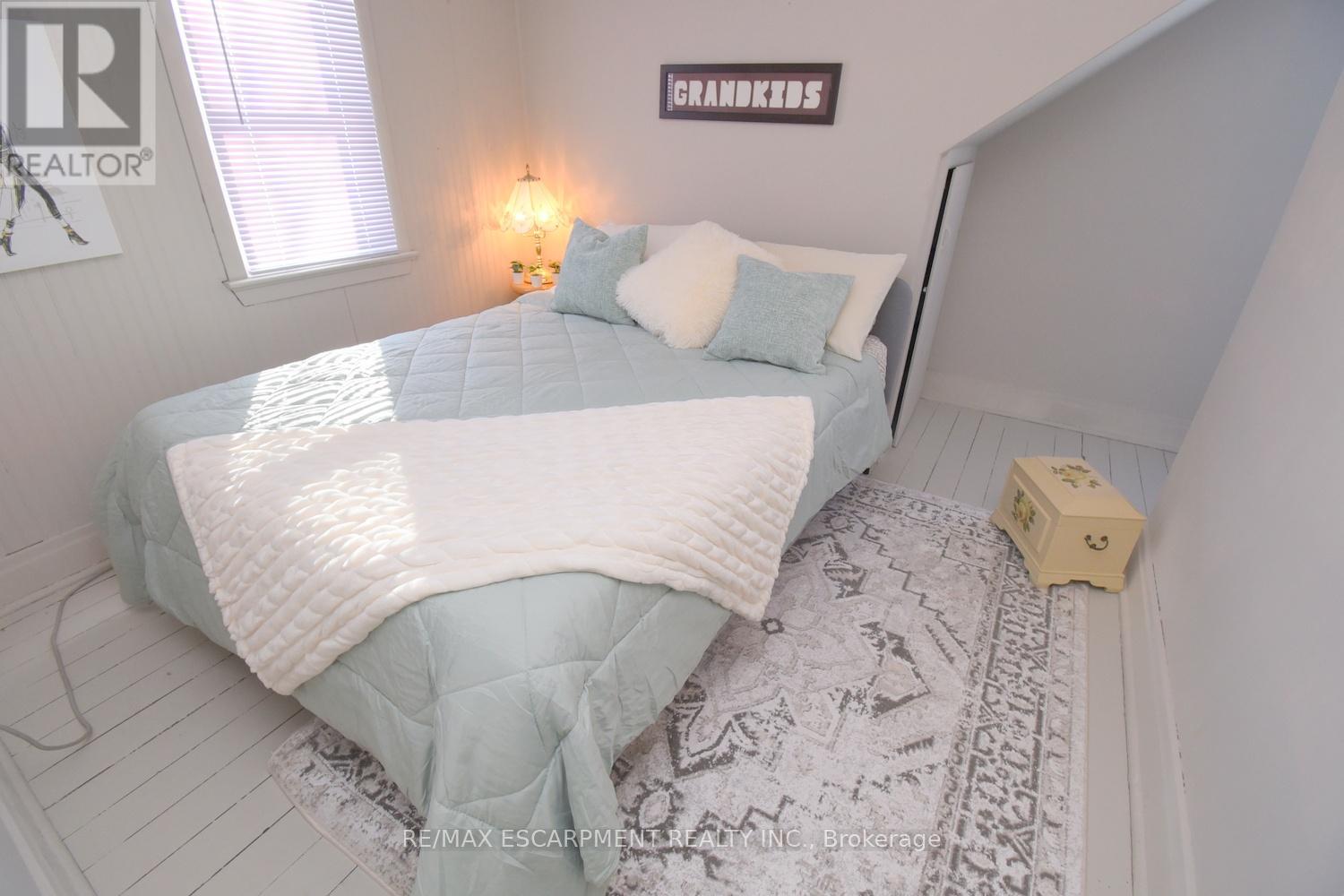 411 Ross Avenue, Haldimand, Ontario  N1A 2S2 - Photo 21 - X12749264