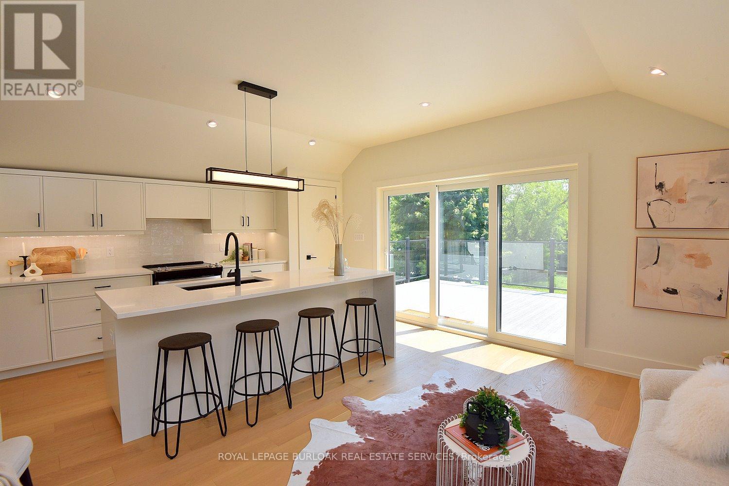 202 - 284 Wilson Street E, Hamilton, Ontario  L9G 2B9 - Photo 6 - X12749270