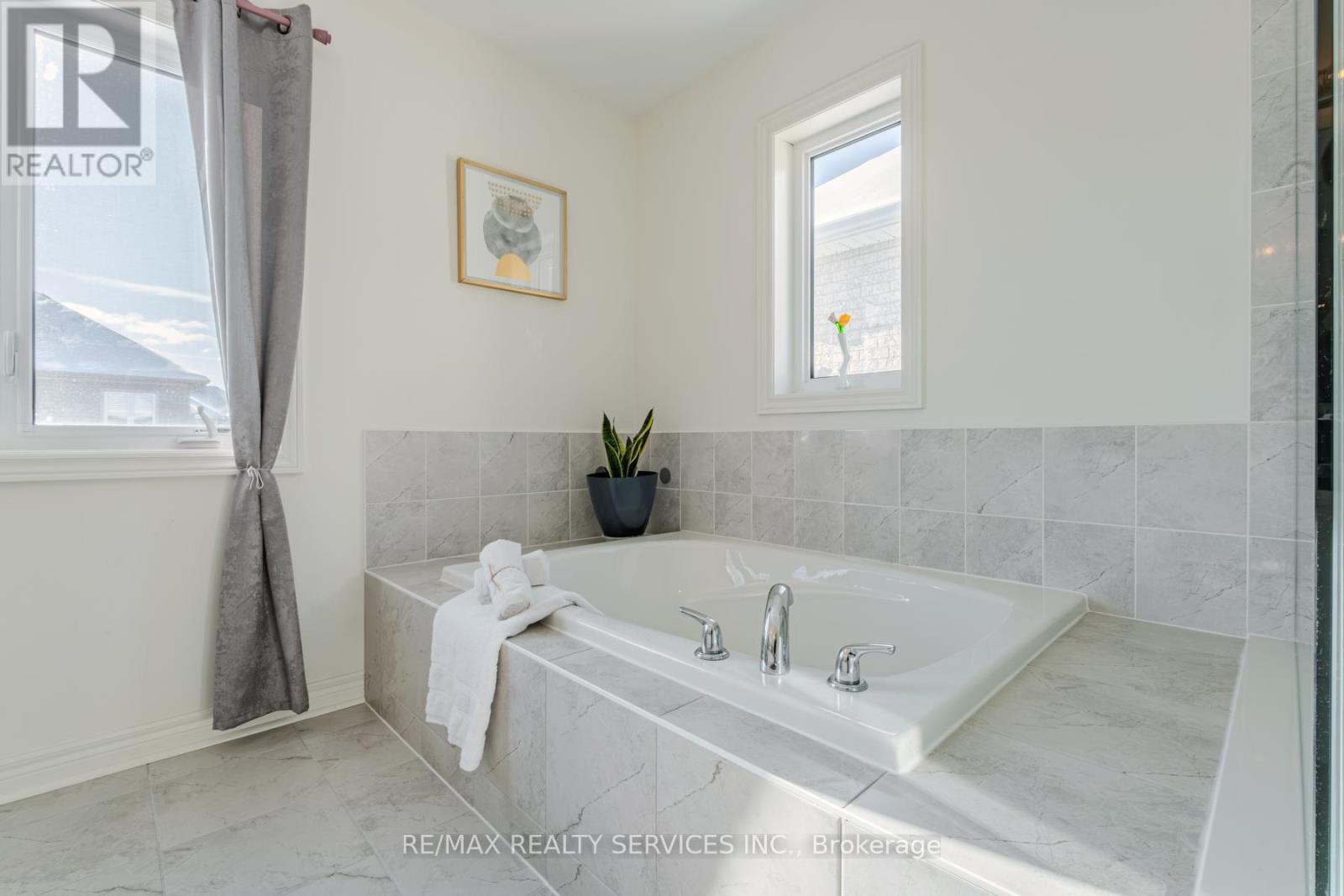 Unknown Address, ,     - Photo 44 - X12749280