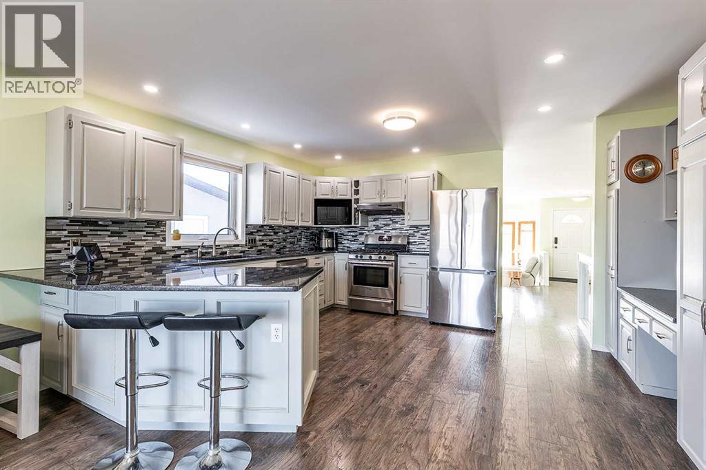 38 Cook Court Se, Medicine Hat, Alberta  T1B 3Y3 - Photo 11 - A2282139