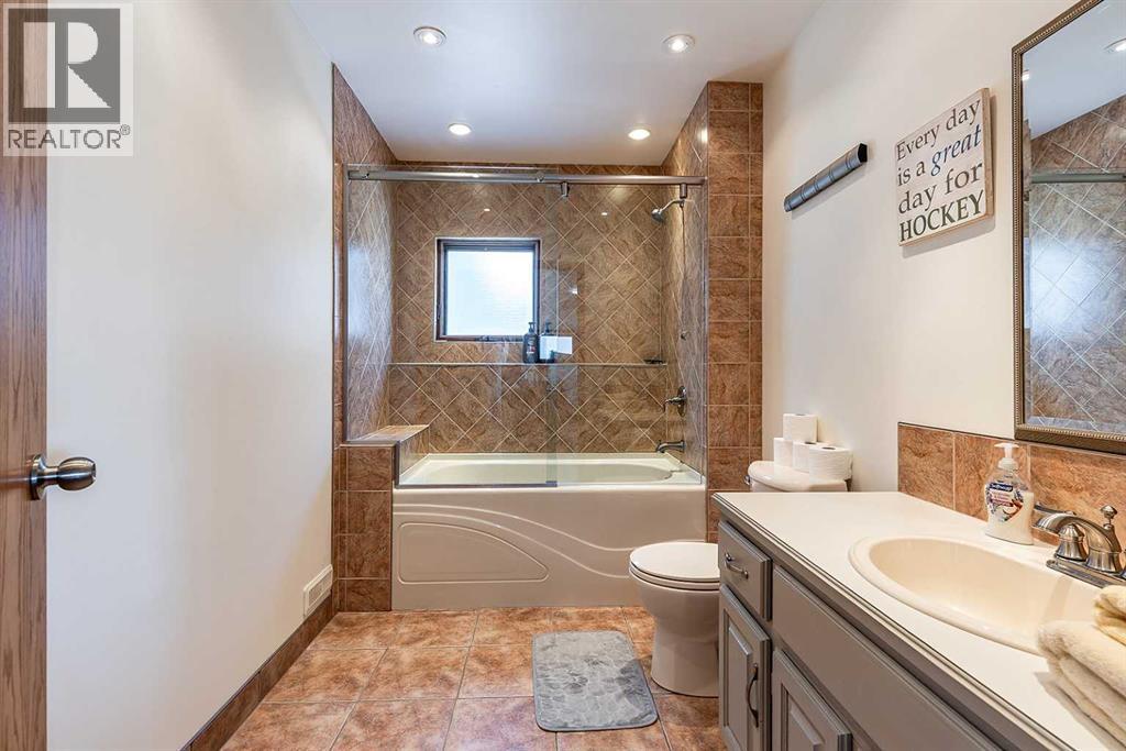 38 Cook Court Se, Medicine Hat, Alberta  T1B 3Y3 - Photo 35 - A2282139