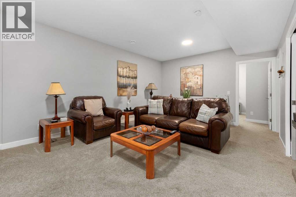 84 Riviera Court, Cochrane, Alberta  T4C 2V8 - Photo 21 - A2260260