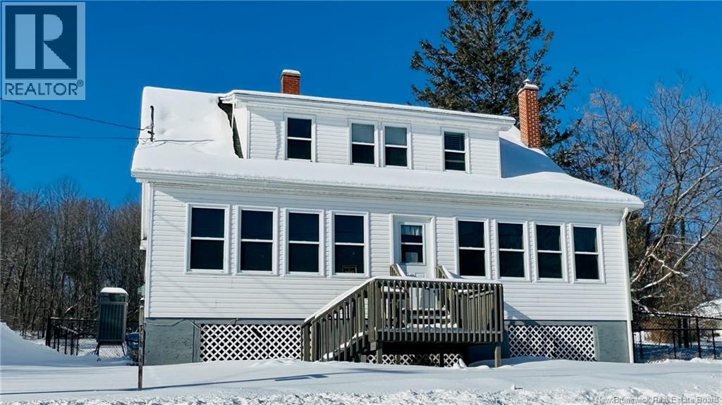 136 Riverview Drive, Florenceville-Bristol, New Brunswick  E7L 3M3 - Photo 1 - NB132833