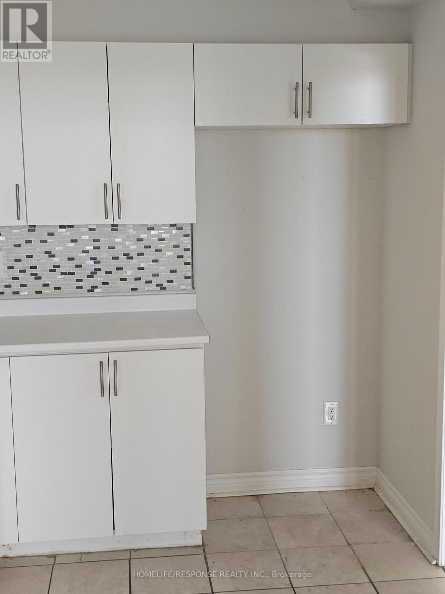 1003 - 3390 Weston Road, Toronto, Ontario M9M 2X3 - Photo 7 - W12740370