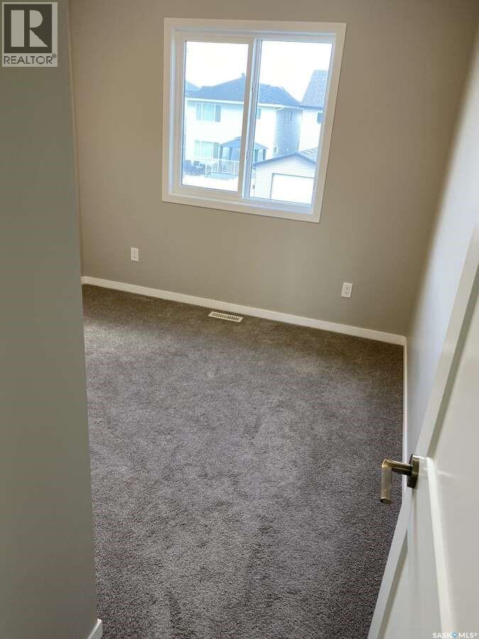 5132 Buckingham Drive, Regina, Saskatchewan  S4V 3W2 - Photo 13 - SK995854