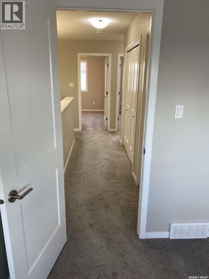 5132 Buckingham Drive, Regina, Saskatchewan  S4V 3W2 - Photo 11 - SK995854