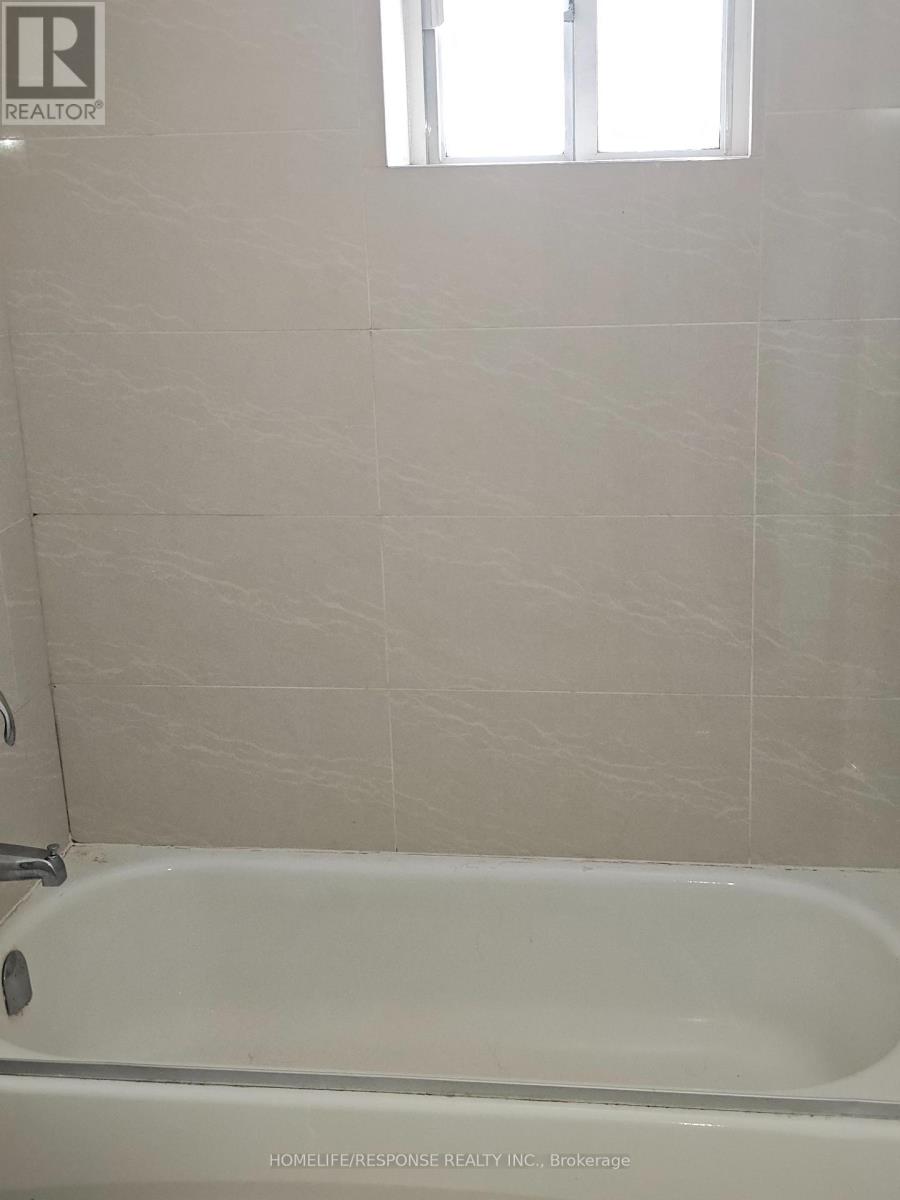 1003 - 3390 Weston Road, Toronto, Ontario M9M 2X3 - Photo 14 - W12740370