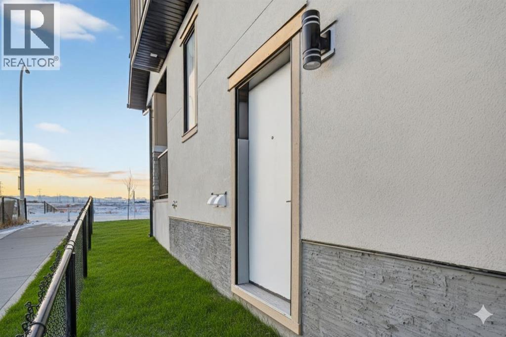 107 North Bridges Garden, Langdon, Alberta  T0J 1X3 - Photo 39 - A2278213